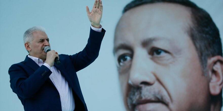 Başbakan Yıldırım: Türkiye'yi Yönetmek İstiyorsan Başka Kapılarda Aday Aramayacaksın