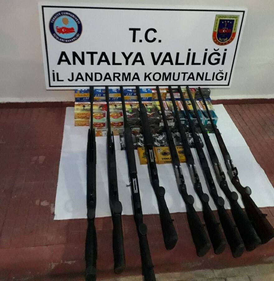 Bakkal Dükkanından Çıkanlar Şoke Etti