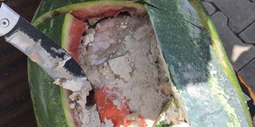 Kesmece karpuzdan kilo kilo eroin çıktı