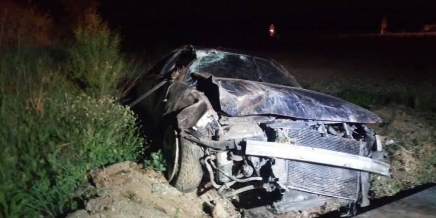 Konya’da kontrolden çıkan otomobil devrildi: 2 yaralı