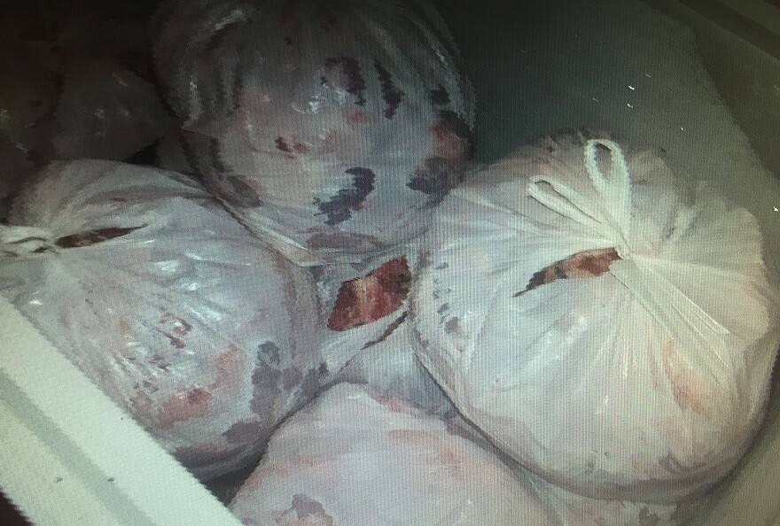 Yardım Kurbanlarını Sucuk Yapıp Sattılar