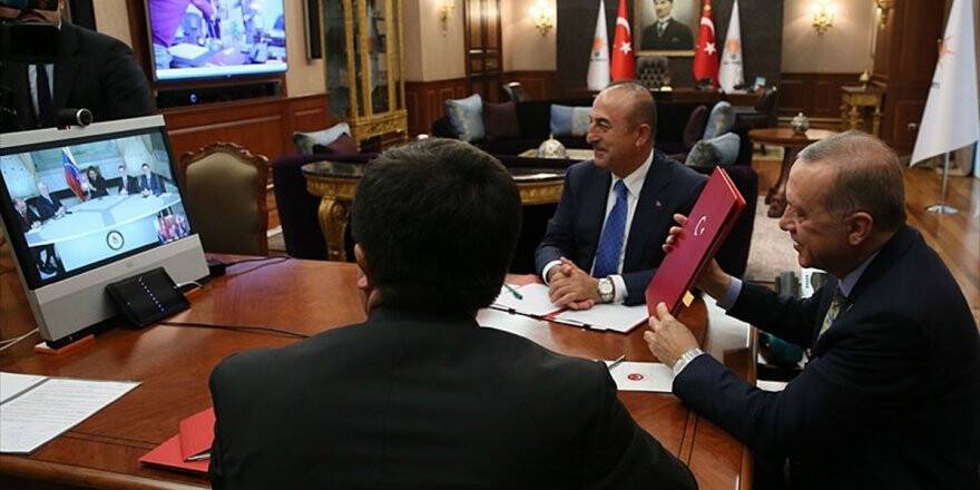 Erdoğan, Venezuela Devlet Başkanı Maduro İle Telekonferansla Görüştü