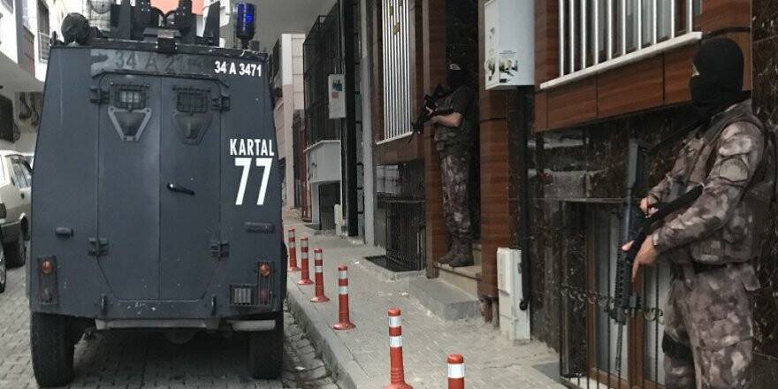 Kağıthane’de helikopter destekli şafak operasyonu