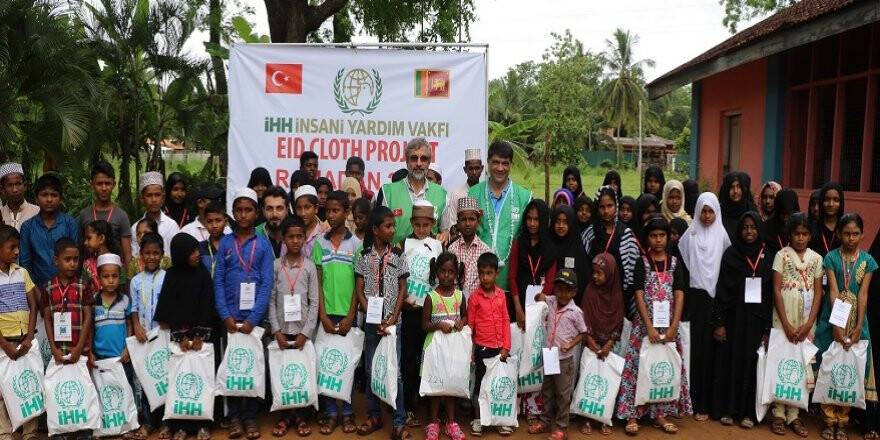 Sri Lankalı yetim çocuklardan Filistin için dua