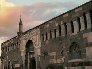 Alaaddin Camisi'nin Restorasyonuna Başlanıyor