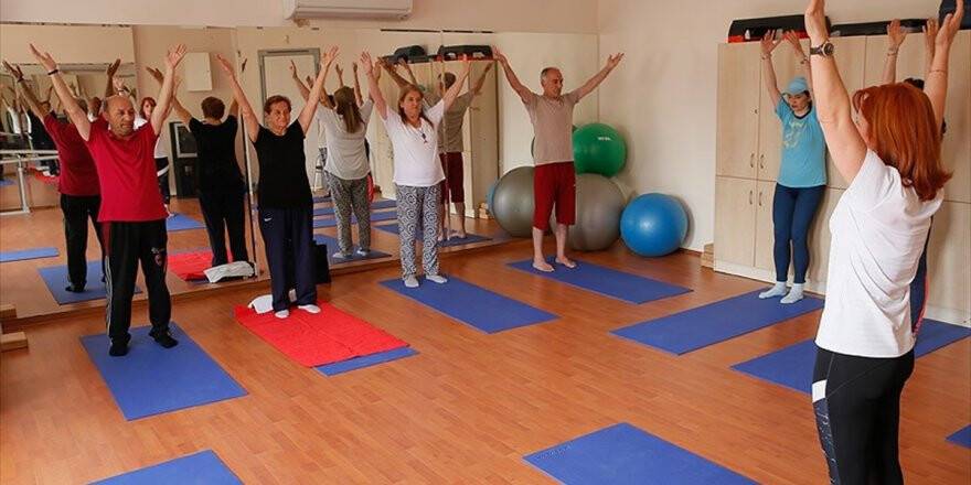 Ms Hastalarına Yoga Ve Film Terapisi