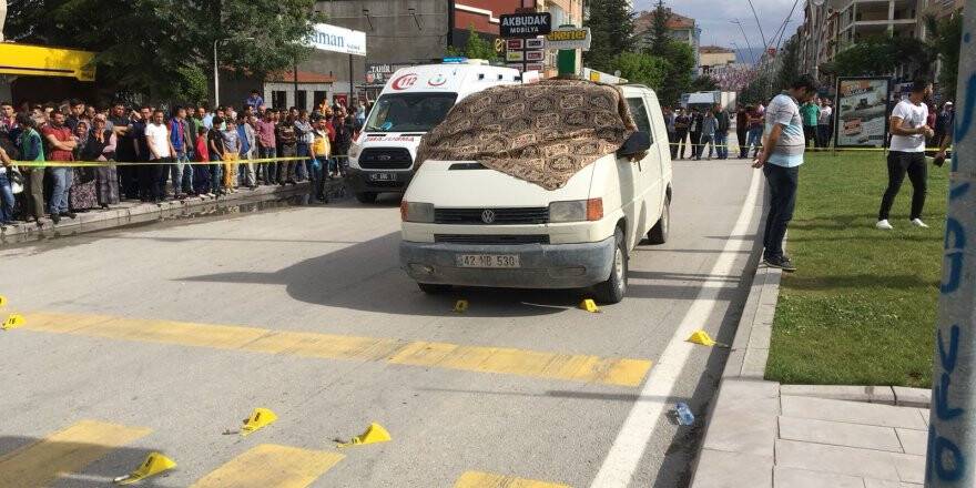 Husumetlisini, Kırmızı Işıkta Pompalı Tüfekle Öldürdü