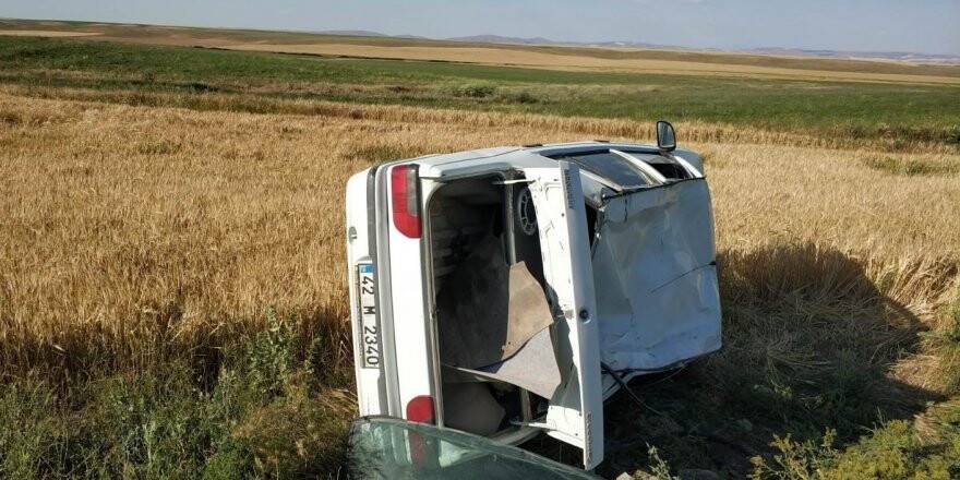 Otomobil takla attı: 3 yaralı 