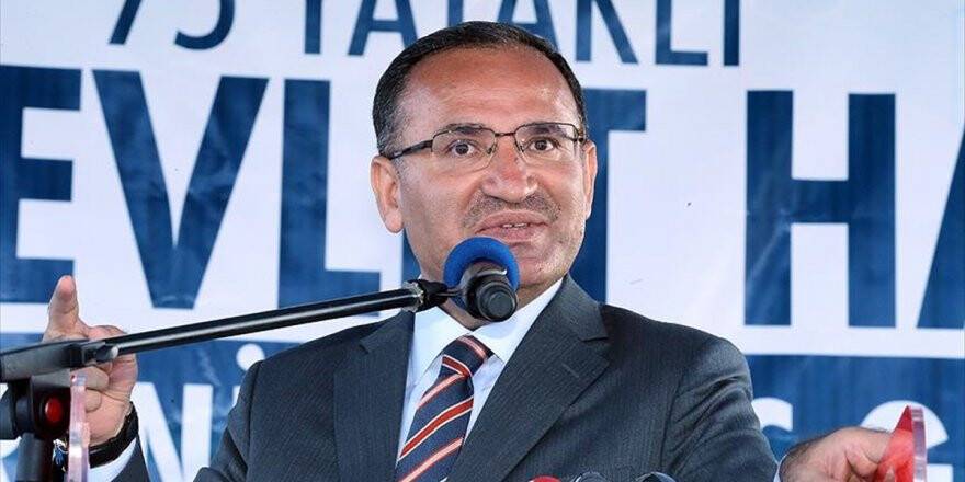 Başbakan Yardımcısı Bozdağ: Apoleti Fetö'ye, Apo'ya Mı Takacaksın