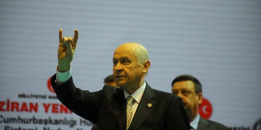 MHP lideri Bahçeli: “Kırmızı çizgisi olmayan bir gafilin cumhurbaşkanı adayı olması bile zuldür” 