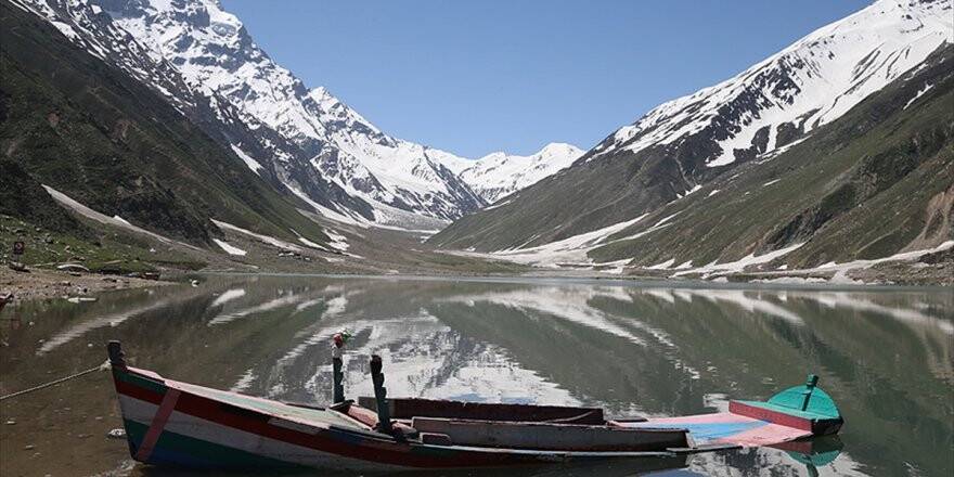 Kaghan Vadisi Doğal Güzelliğiyle Ziyaretçileri Büyülüyor