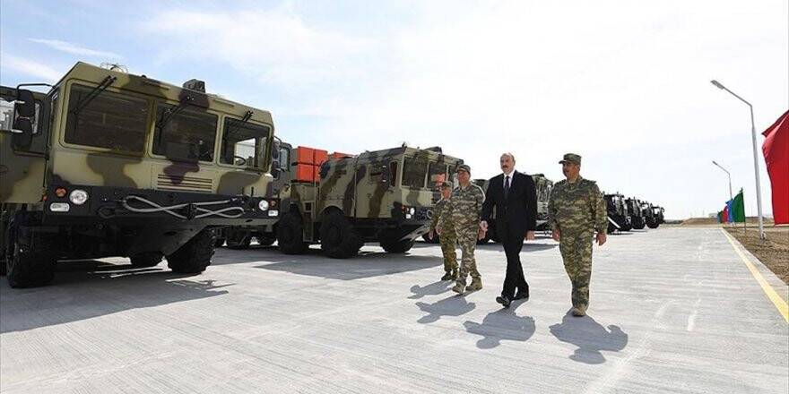 Azerbaycan'da Uzun Menzilli Füzeler İçin Yeni Kışla