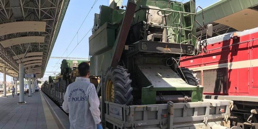 Vagondaki biçerdöverin tepesine çıkan genç, akıma kapılıp ağır yaralandı