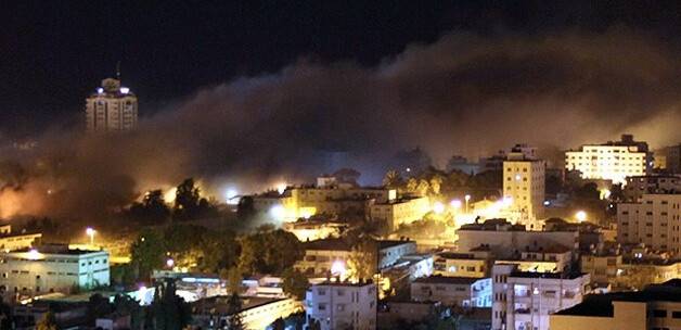 İsrail, Gazze'yi bombalıyor!