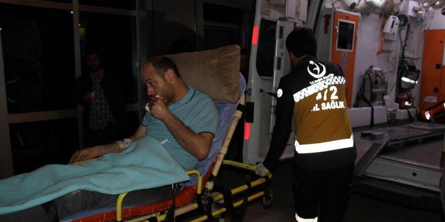 Düğünde av tüfeğinden çıkan saçmalara hedef olan 2 kişi yaralandı