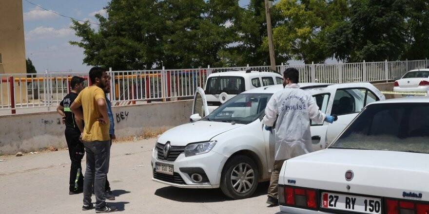 Suruç'ta otomobilde oy pusulaları bulundu