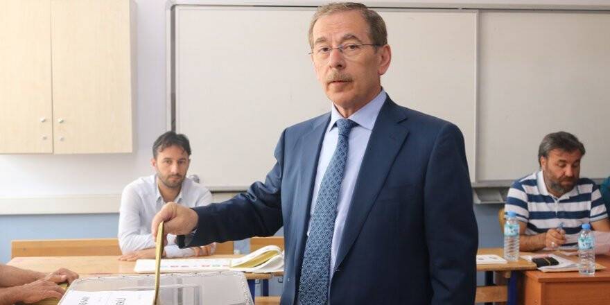 ABDÜLLATİF ŞENER İSTANBUL İÇİN ADAY MI?