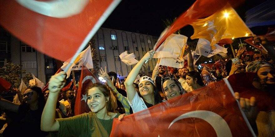 Ak Parti Altıncı Kez Birinci Çıktı