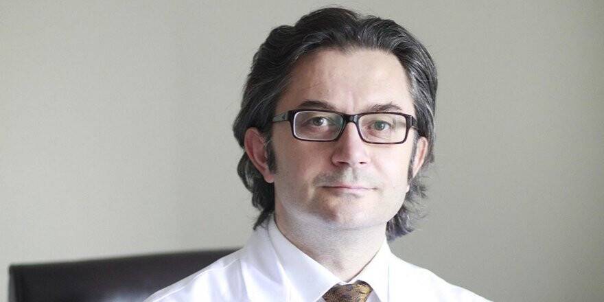 Prof. Dr. Tunç Cevat Öğün: “Düztaban çocuklara altı kalın ayakkabı öneriyoruz”