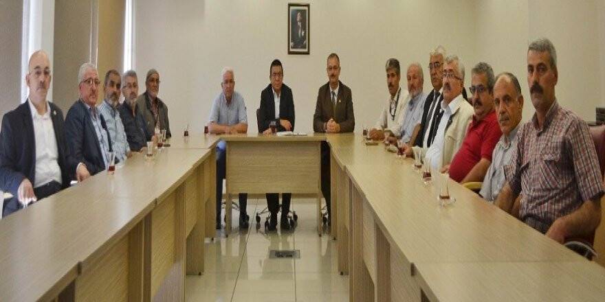 MEDAŞ yetkilileri muhtarlarla istişare toplantısı yaptı