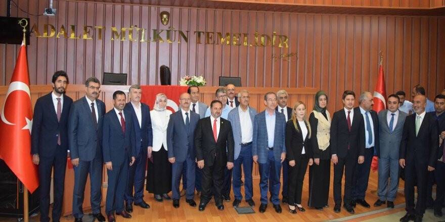 Konya Milletvekilleri mazbatalarını aldı