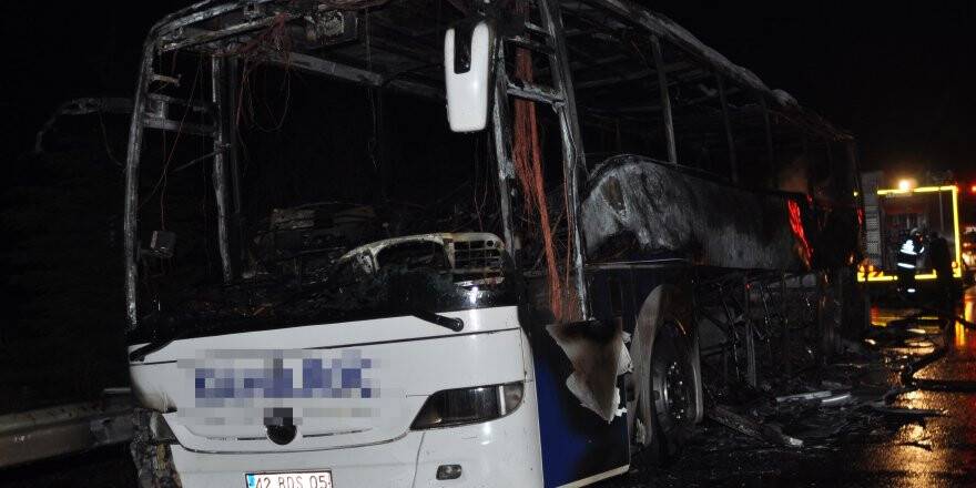 Eskişehir'de Yolcu Otobüsü Yandı