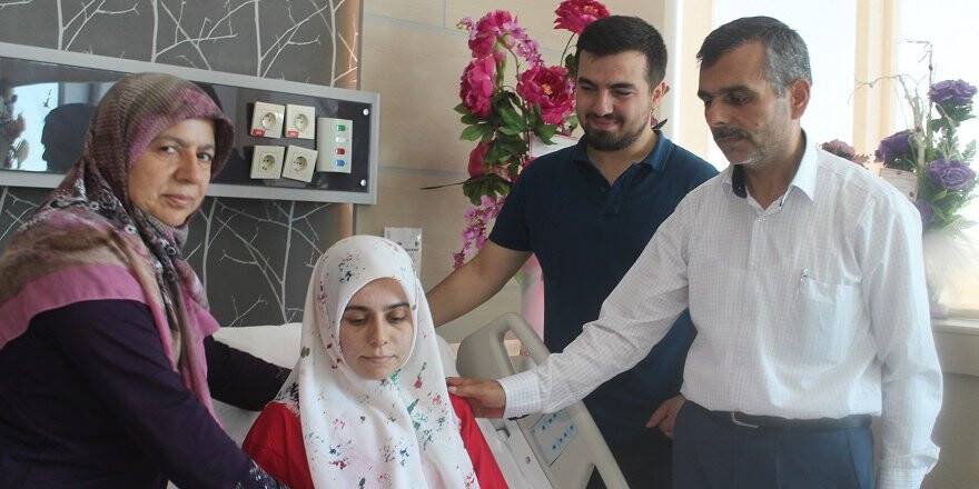 Genç hastanın aort kapağı robotik cerrahi yöntemiyle değiştirildi