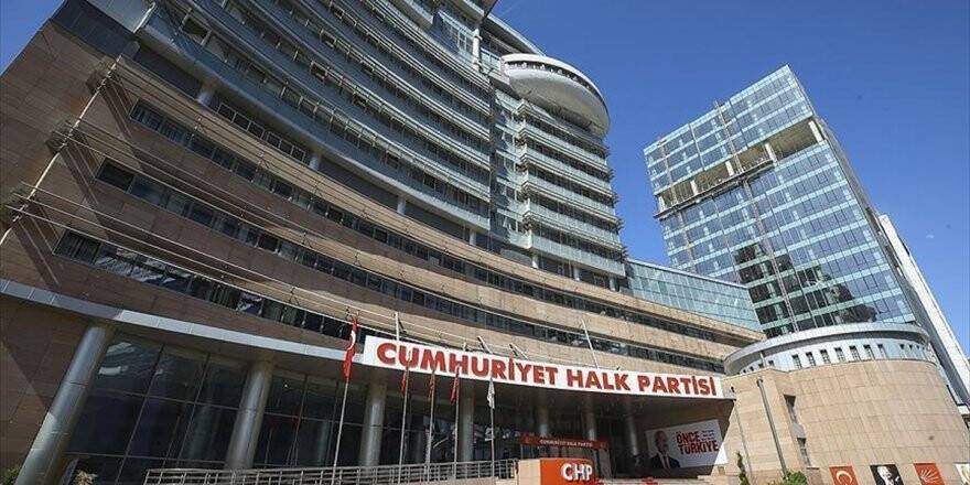 Chp'de 'Olağanüstü Kurultay' Hareketliliği
