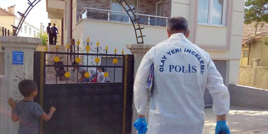 Pompalı tüfekle oynarken kendini vuran Zekiye öldü