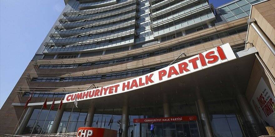 Chp'de Olağanüstü Kurultayın Ayak Sesleri