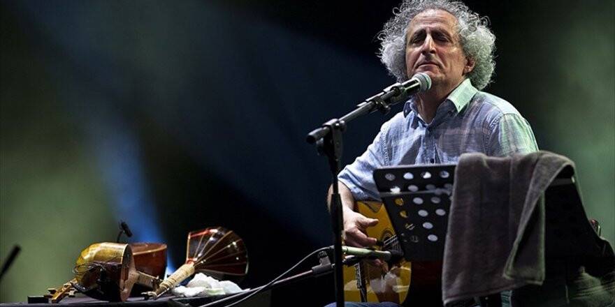 Mohsen Namjoo İlk Kez Harbiye'de Konser Verdi