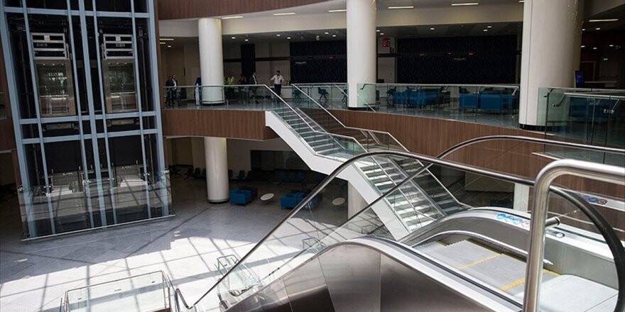 Yeni Şehir Hastaneleri Açılış İçin Gün Sayıyor