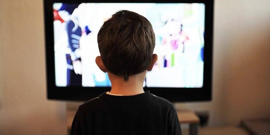 Çocukların Ekran Bağımlılığı Kalp Hastalığının Habercisi