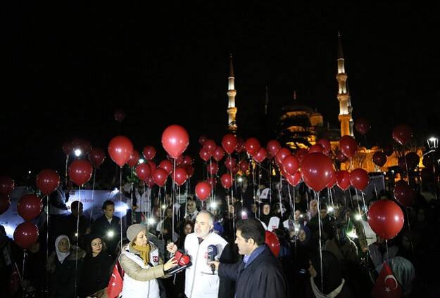 Dünya “Seninleyiz Suriye!” diyor