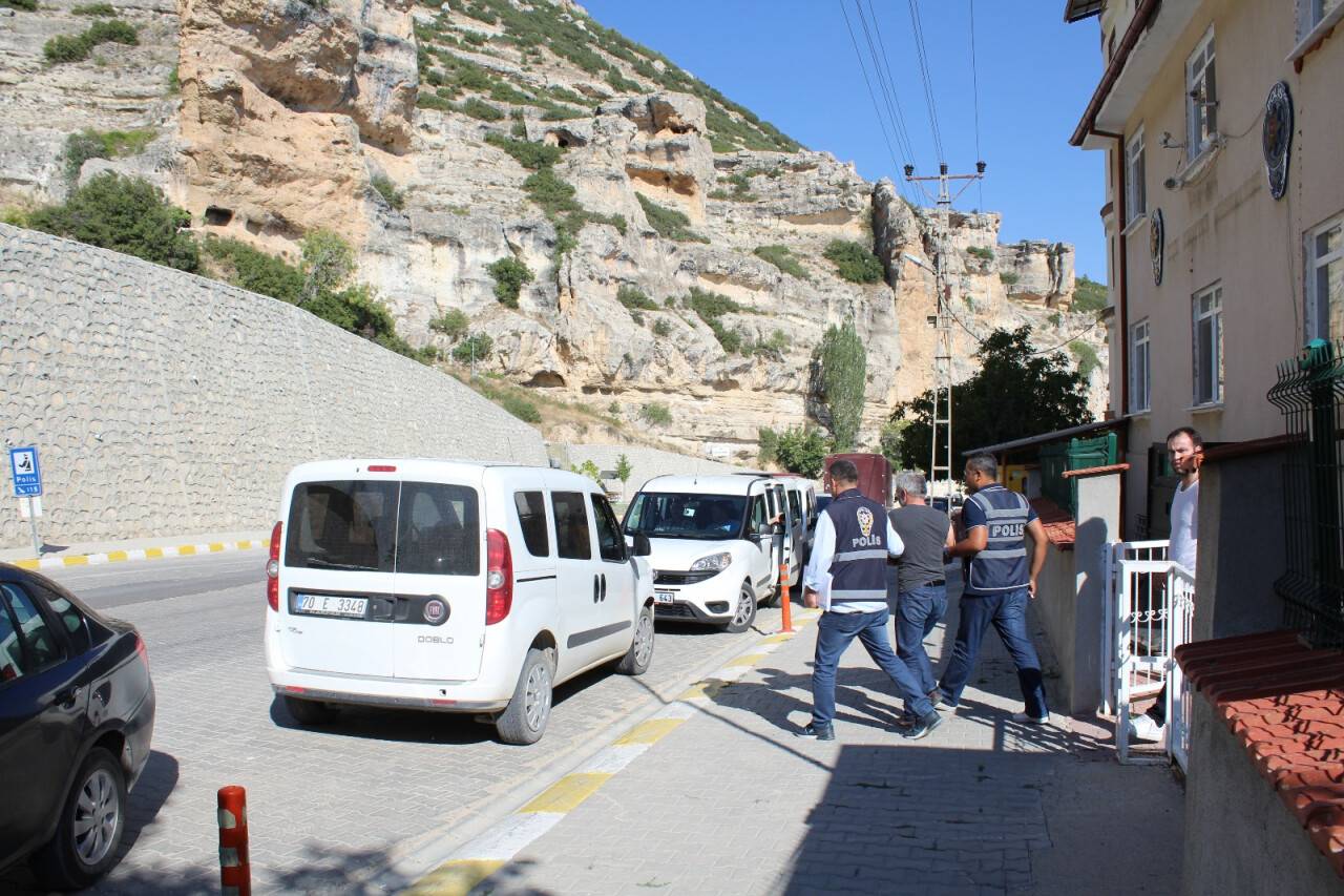 Ermenek'te 'fuhuş' operasyonu: 5 gözaltı