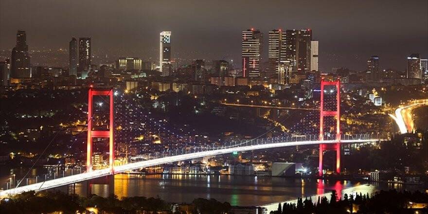 İstanbul'da Yarın Bazı Yollar Trafiğe Kapatılacak