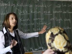 Almanya'daki Liselerde Türkçe Eğitimi Başlıyor