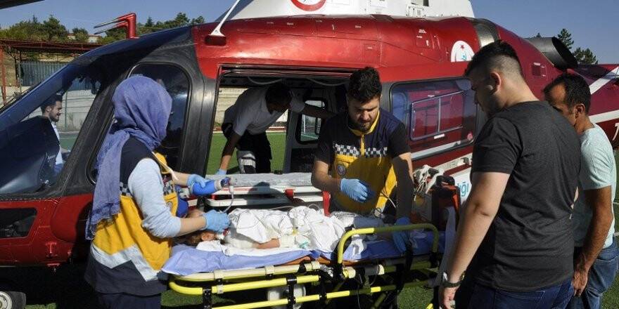 Üzerine süt kazanı devrilen çocuk ağır yaralandı