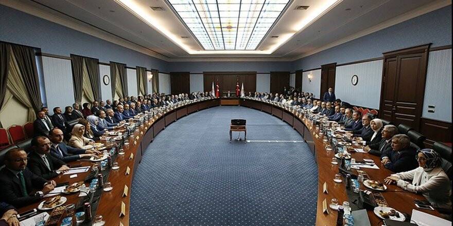 Ak Parti Mkyk Toplantısı Başladı