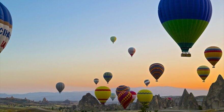 Kapadokya'da Turist Yoğunluğu
