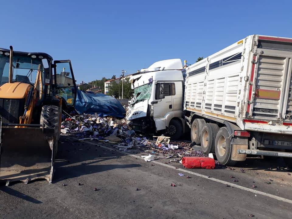 Konya'da Trafik Kazası: 2 Ölü