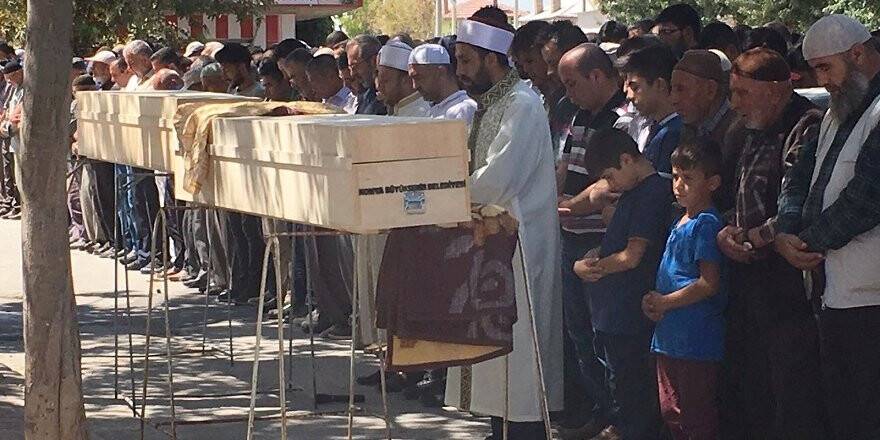 Kar maskeli saldırganın tüfekle öldürdüğü çiftin cenazeleri toprağa verildi
