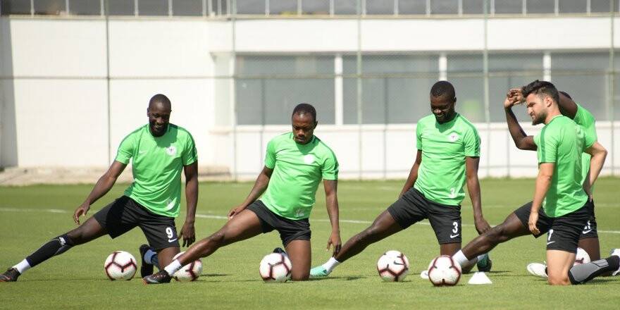 Atiker Konyaspor’da 6 oyuncu milli takımlara davet edildi 