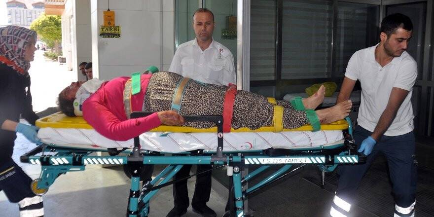 Otomobil takla atttı: 2'si çocuk 5 yaralı