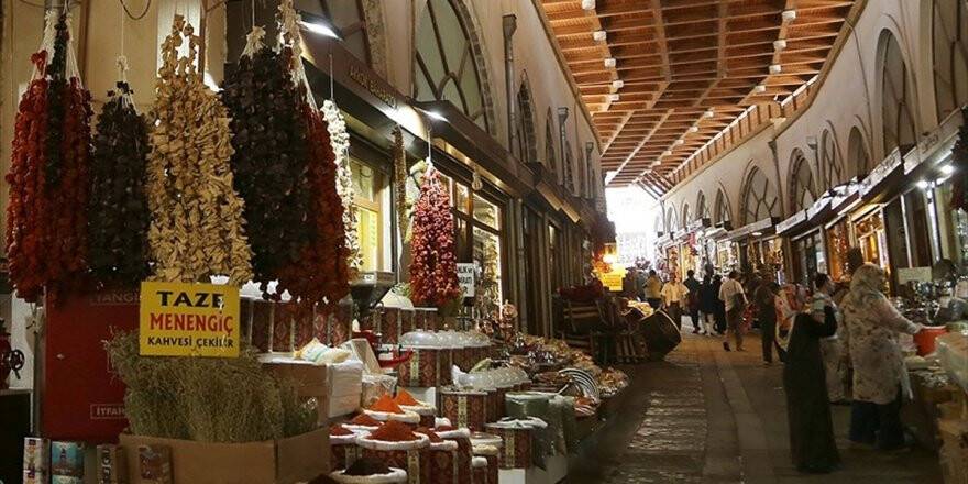 Ticaretin Kalbi 500 Yıllık Tarihi Çarşıda Atıyor