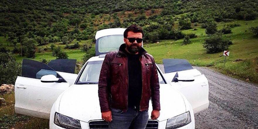 Tutukluk yapan tabancayı kontrol ederken kendini vuran doktor öldü