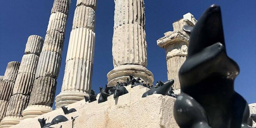 Apollon Tapınağı Mitolojik Farelerine Kavuştu