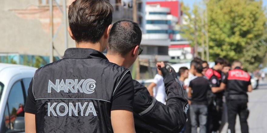 Konya'da Okul Çevrelerinde Uyuşturucu Denetimi