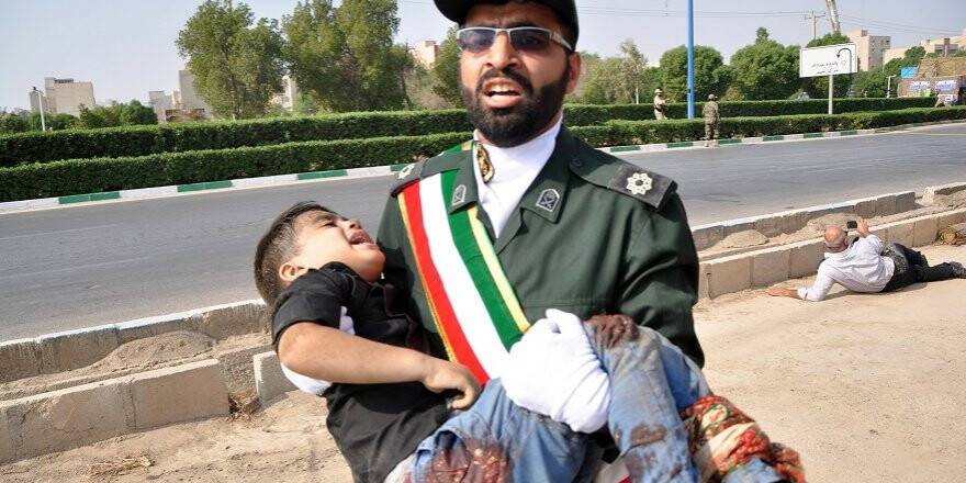 İran’da gerçekleştirilen terör saldırısında 8 kişi hayatını kaybetti