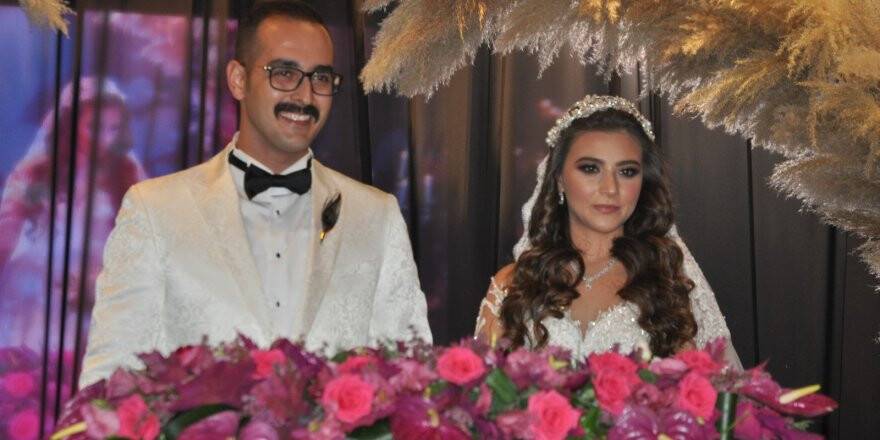 Ayşenaz ile İsmet’ten ömürlük imza
